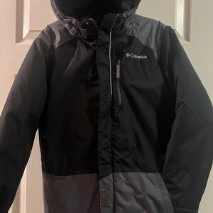 Columbia Kids Two-Tone Black and Gray Puffer Jacket